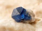 blauer Spinell